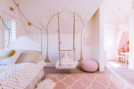 粉色卧室装饰